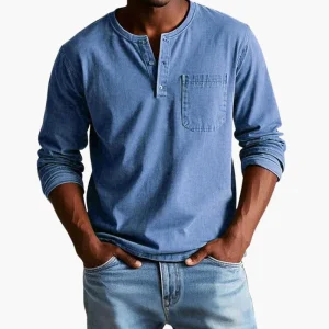 Herr-T-shirt med knäppning i halsen och bröstficka