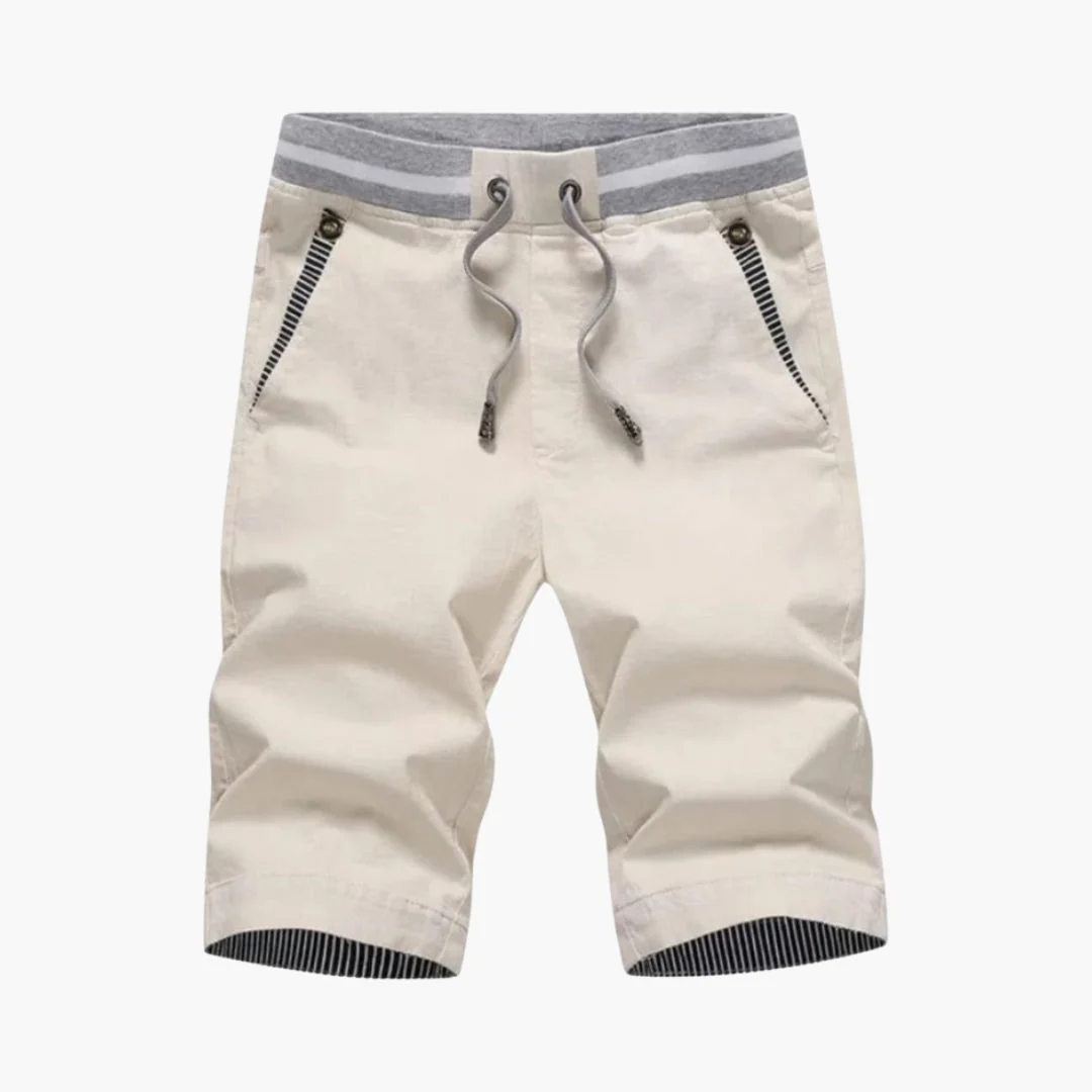 Kort herrshorts med sidofickor och uppvikt fåll - Bild 2